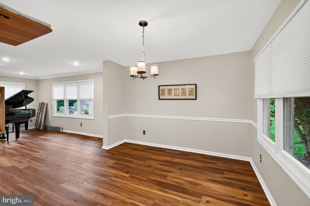 13 WILLOW CREEK LN, Newark, DE 19711