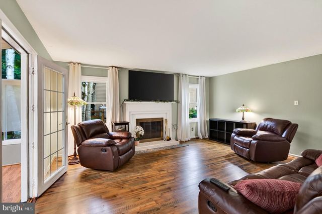 13 WILLOW CREEK LN, Newark, DE 19711