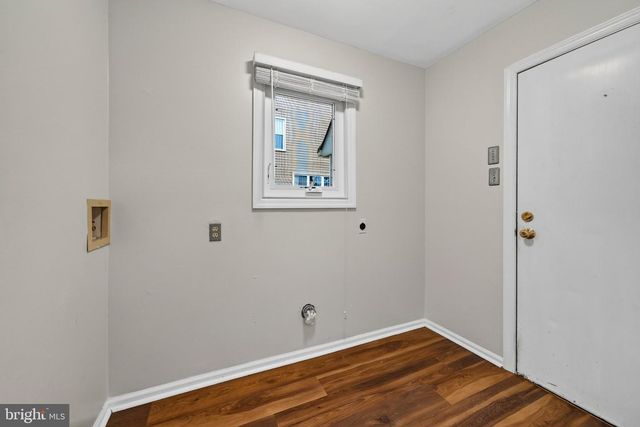 13 WILLOW CREEK LN, Newark, DE 19711