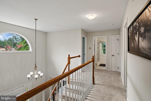 13 WILLOW CREEK LN, Newark, DE 19711