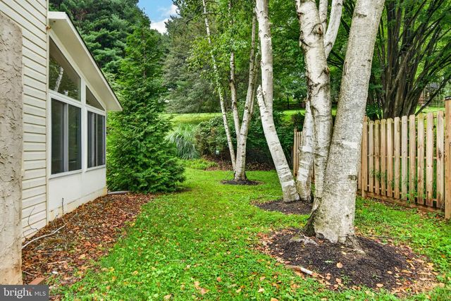 13 WILLOW CREEK LN, Newark, DE 19711