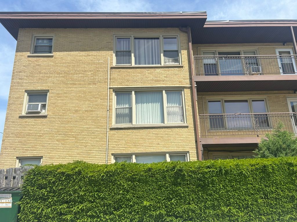 6737 W Irving Park Road 2A, Chicago, IL 60634