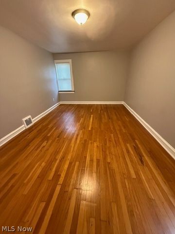 52 Meadowbrook Avenue, Boardman, OH 44512