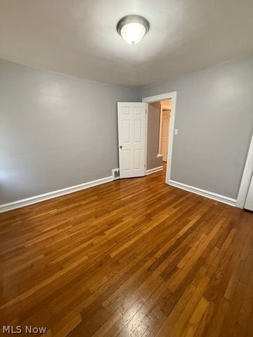 52 Meadowbrook Avenue, Boardman, OH 44512