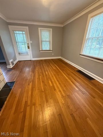 52 Meadowbrook Avenue, Boardman, OH 44512