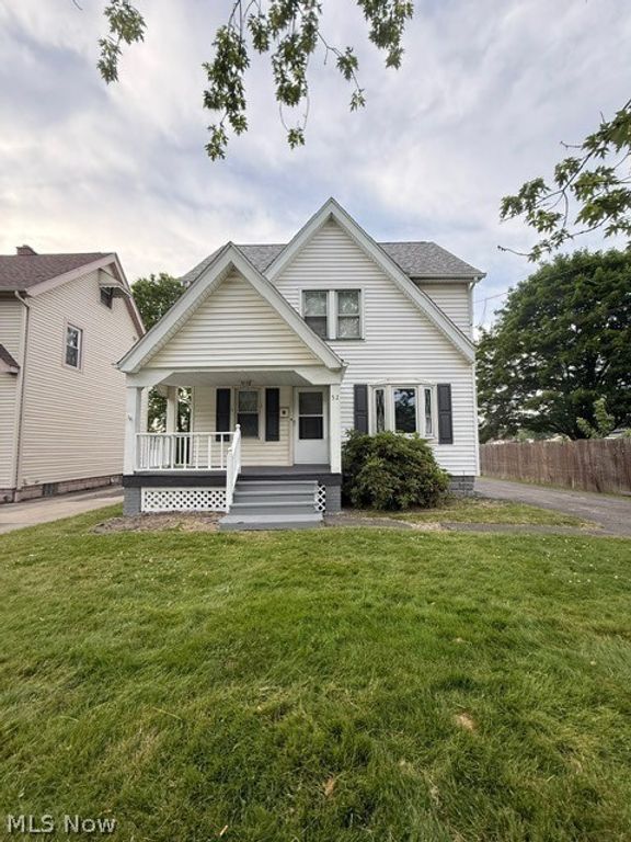 52 Meadowbrook Avenue, Boardman, OH 44512