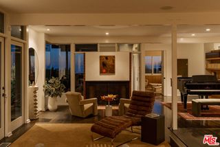 1340 N Tigertail Road, Los Angeles, CA 90049