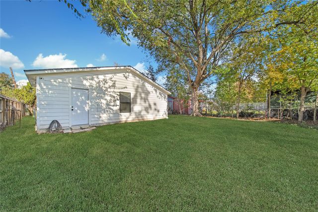 7414 Corpus Christi Street, Houston, TX 77020