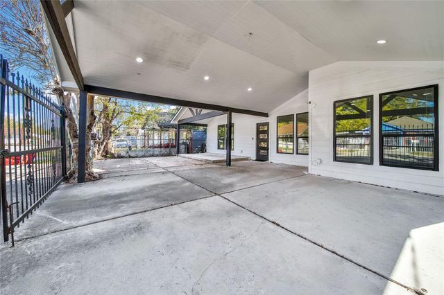 7414 Corpus Christi Street, Houston, TX 77020