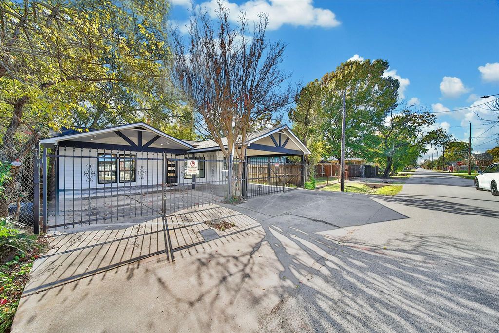 7414 Corpus Christi Street, Houston, TX 77020