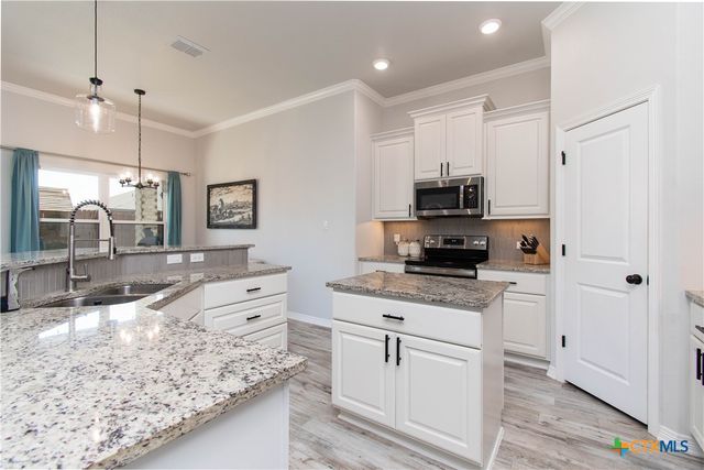 603 Magnolia Drive, Troy, TX 76579