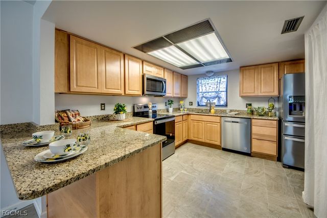 15350 Moonraker CT 304, North Fort Myers, FL 33917