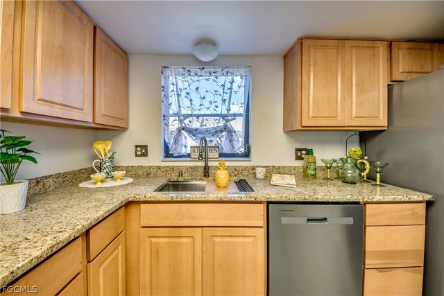 15350 Moonraker CT 304, North Fort Myers, FL 33917