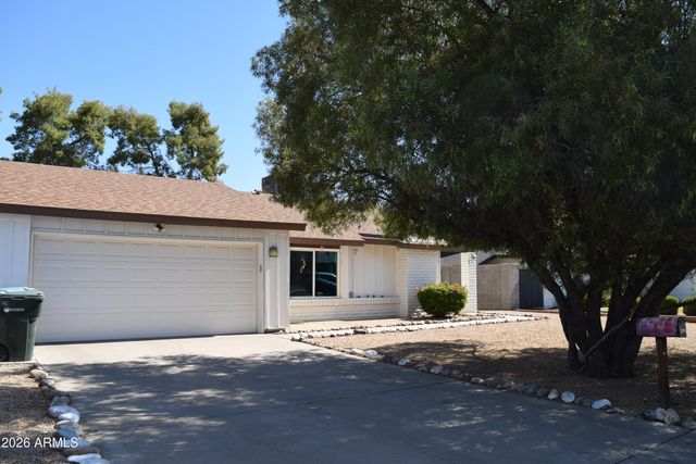 2320 W WALTANN Lane, Phoenix, AZ 85023
