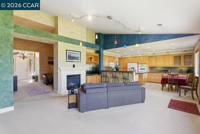 1009 Rolling Woods Way, Concord, CA 94521