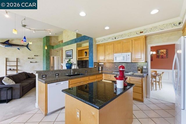 1009 Rolling Woods Way, Concord, CA 94521