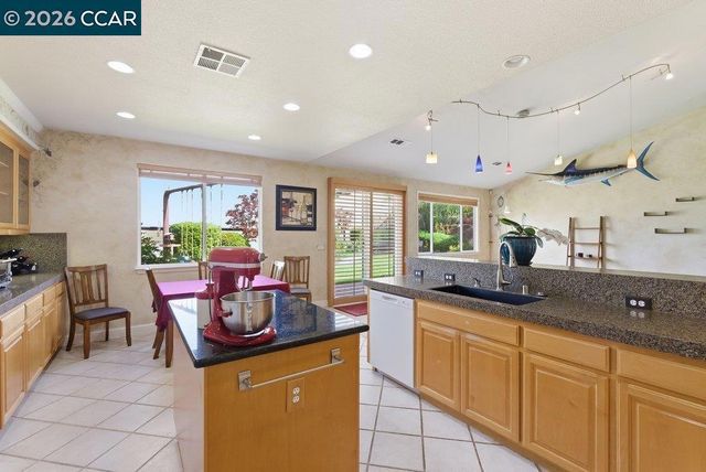 1009 Rolling Woods Way, Concord, CA 94521
