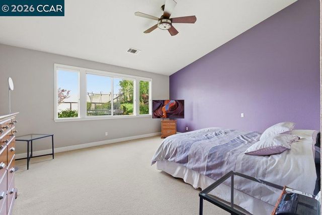 1009 Rolling Woods Way, Concord, CA 94521