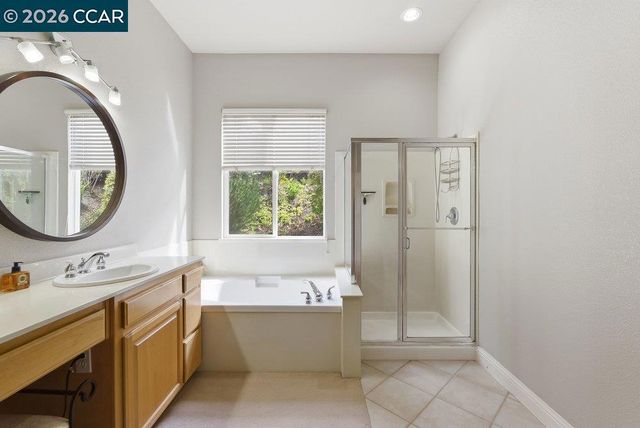 1009 Rolling Woods Way, Concord, CA 94521
