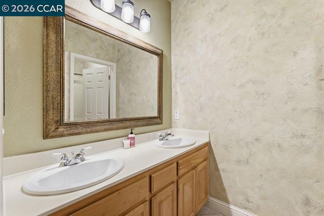 1009 Rolling Woods Way, Concord, CA 94521