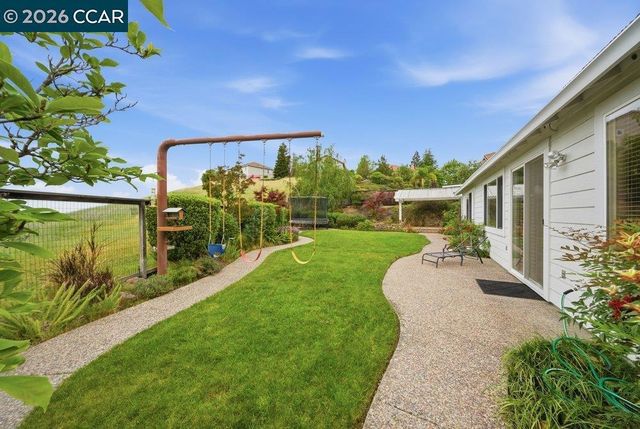 1009 Rolling Woods Way, Concord, CA 94521