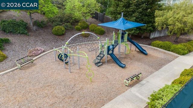 1009 Rolling Woods Way, Concord, CA 94521