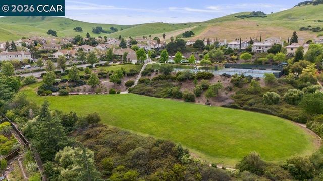 1009 Rolling Woods Way, Concord, CA 94521