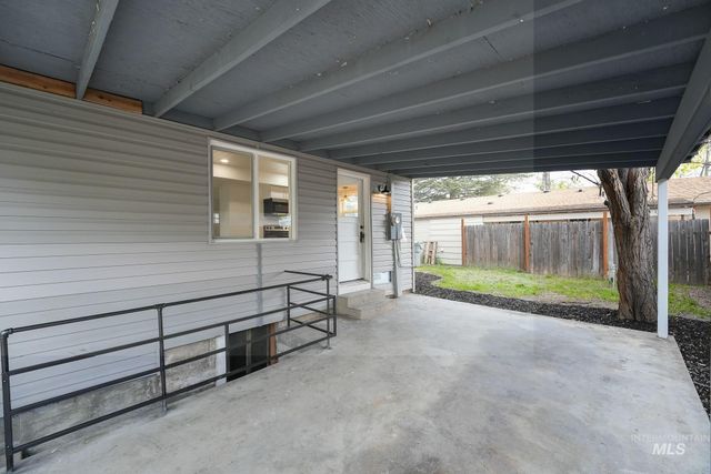 124 Maple St, Nampa, ID 83686