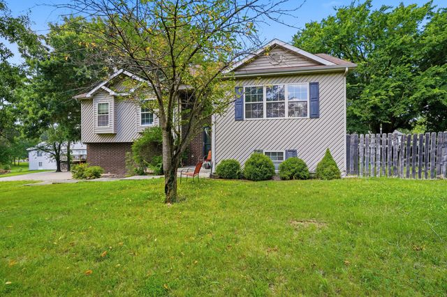 2633 E ALFALFA DR, Columbia, MO 65202