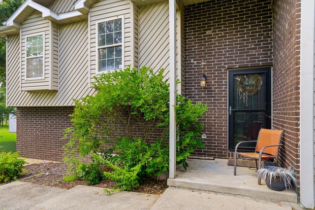 2633 E ALFALFA DR, Columbia, MO 65202