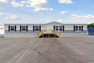 136 Parkview, Floresville, TX 78114