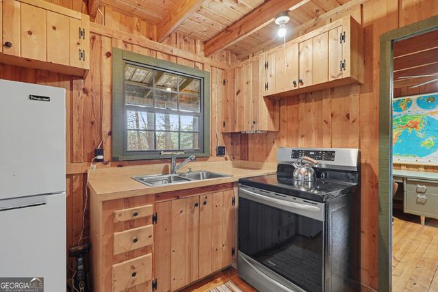 604 Tame Turkey Road, Lakemont, GA 30552