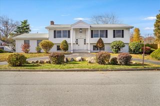10 Sheffield Road, Cranston, RI 02920