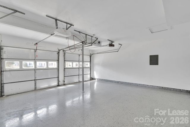 7404 Shadowlake Drive, Charlotte, NC 28226