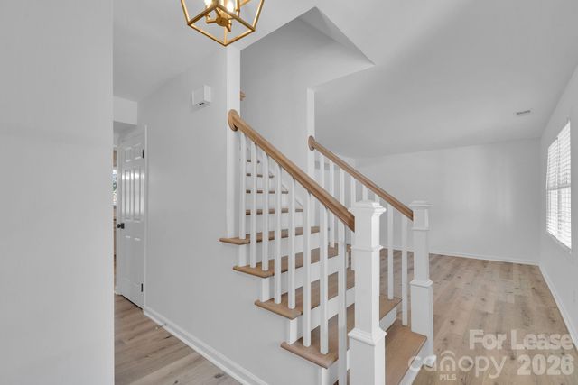 7404 Shadowlake Drive, Charlotte, NC 28226