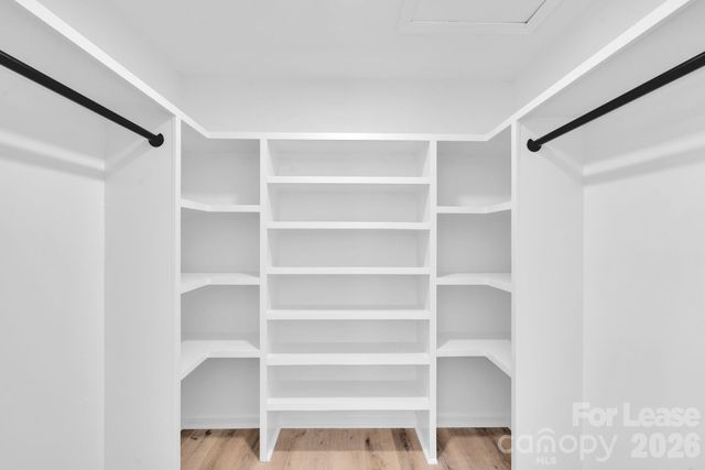 7404 Shadowlake Drive, Charlotte, NC 28226