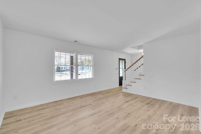 7404 Shadowlake Drive, Charlotte, NC 28226