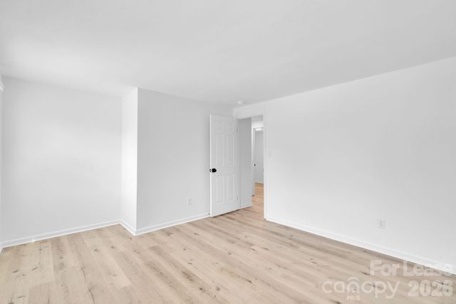 7404 Shadowlake Drive, Charlotte, NC 28226