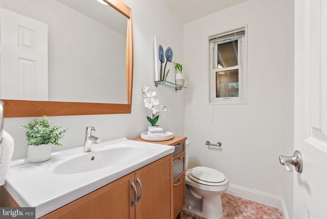 5009 KEOKUK ST, Bethesda, MD 20816