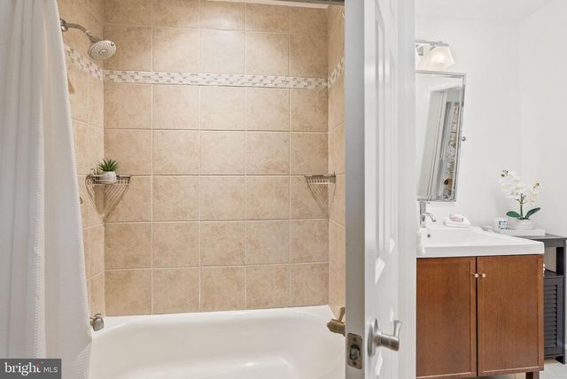 5009 KEOKUK ST, Bethesda, MD 20816