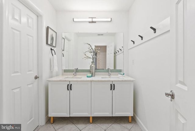 5009 KEOKUK ST, Bethesda, MD 20816