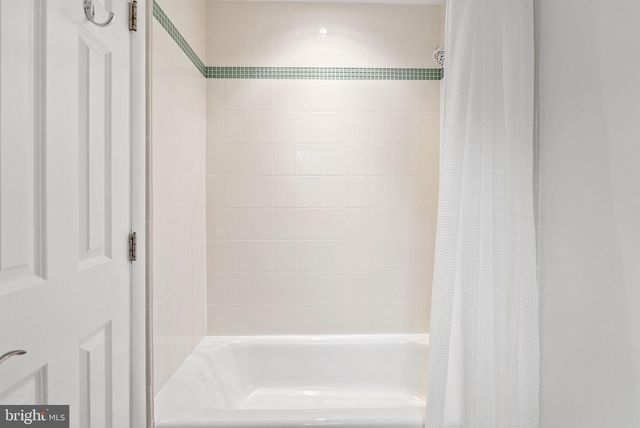 5009 KEOKUK ST, Bethesda, MD 20816