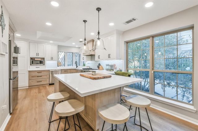 3823 Elmcrest Drive, Houston, TX 77088