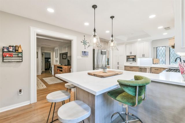 3823 Elmcrest Drive, Houston, TX 77088