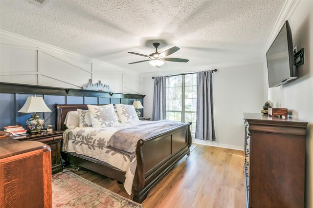 3823 Elmcrest Drive, Houston, TX 77088