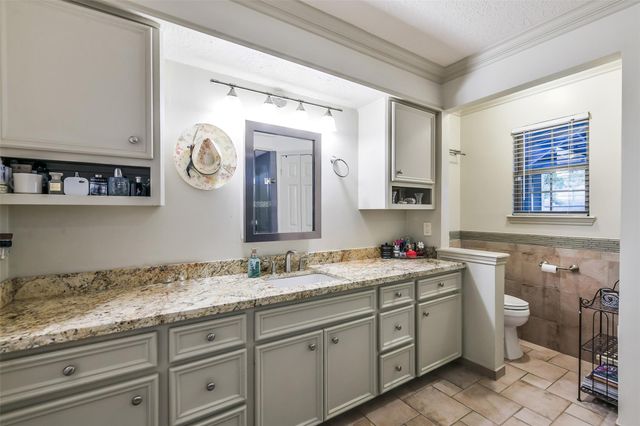3823 Elmcrest Drive, Houston, TX 77088