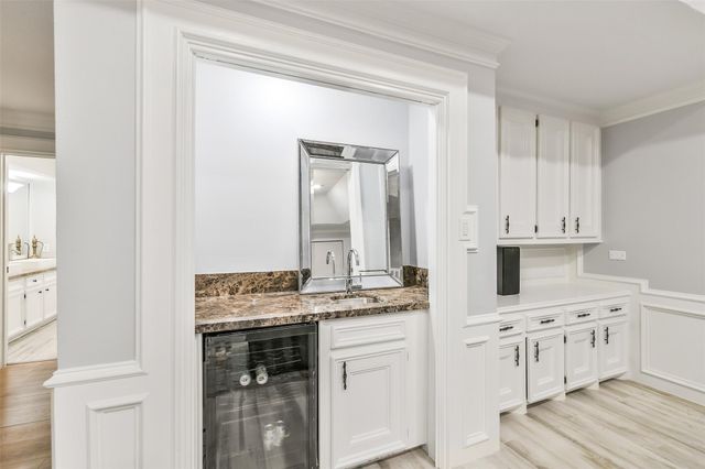 3823 Elmcrest Drive, Houston, TX 77088