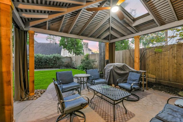 3823 Elmcrest Drive, Houston, TX 77088