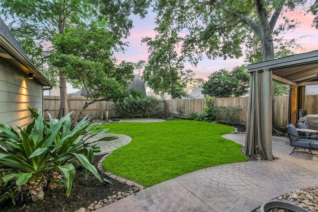 3823 Elmcrest Drive, Houston, TX 77088