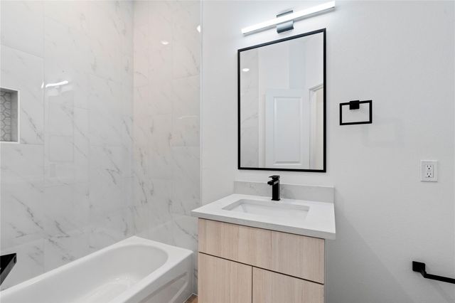 1031 North Lane, Houston, TX 77088